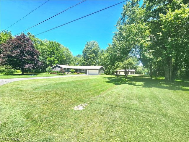 3599 Hoagland Blackstub Road, Cortland, OH 44410