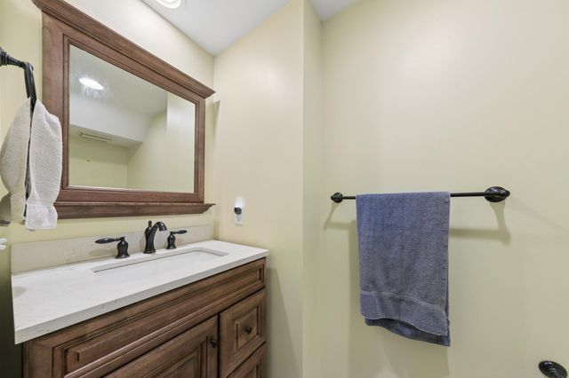 1783 Berkeley Avenue, Saint Paul, MN 55105