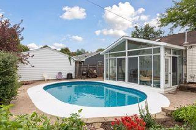 1783 Berkeley Avenue, Saint Paul, MN 55105