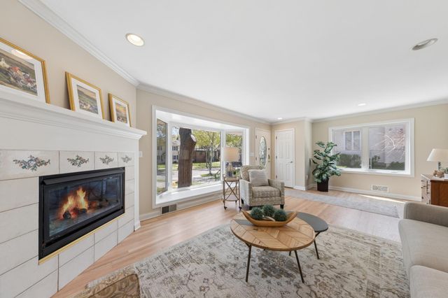 1783 Berkeley Avenue, Saint Paul, MN 55105