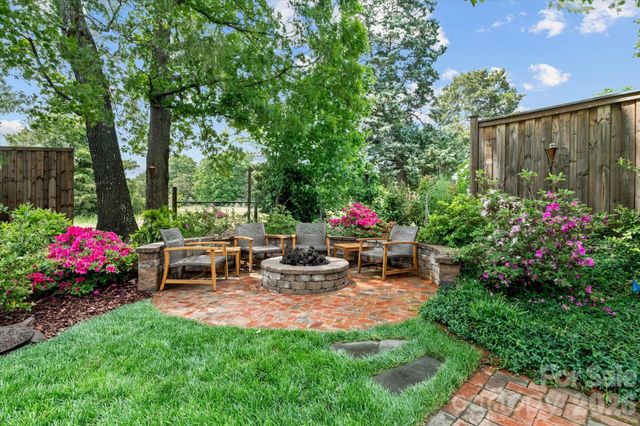 1315 Mistletoe Ridge Place NW, Concord, NC 28027