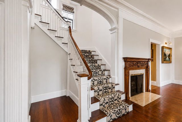 12 Willow Avenue, North Hampton, NH 03862