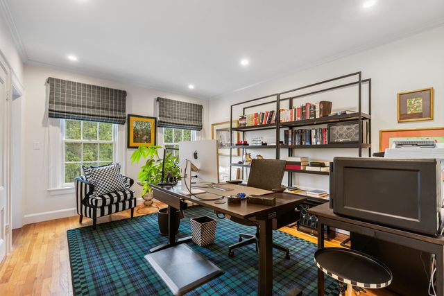 12 Willow Avenue, North Hampton, NH 03862