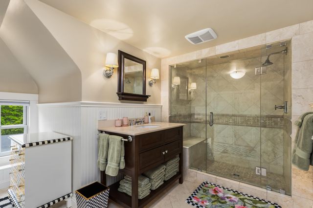 12 Willow Avenue, North Hampton, NH 03862
