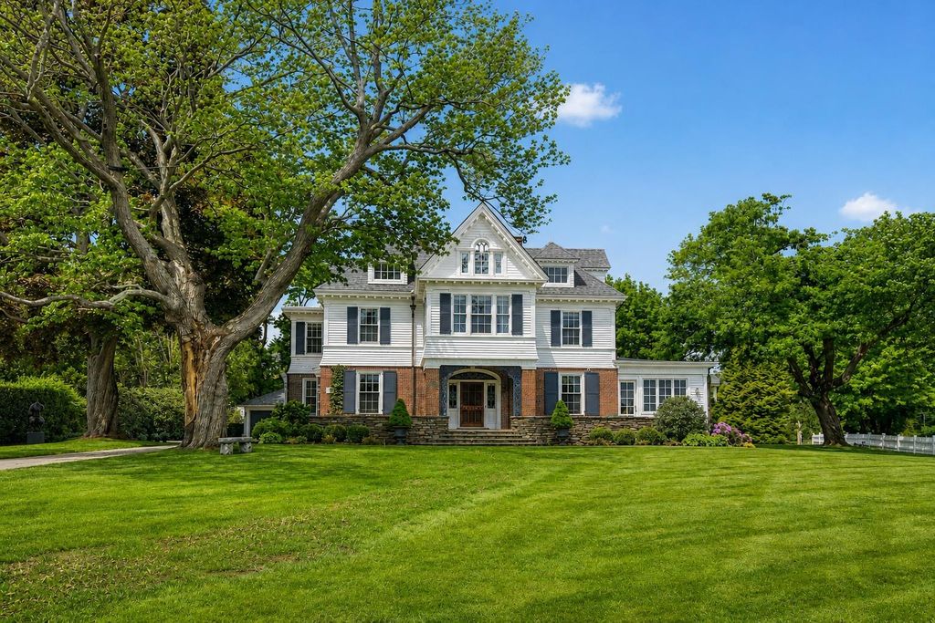 12 Willow Avenue, North Hampton, NH 03862