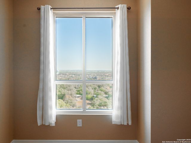 1 Towers Park Ln Apt 1205, San Antonio, TX 78209