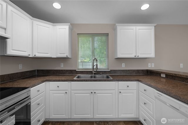 9725 Channel Drive NW, Olympia, WA 98502