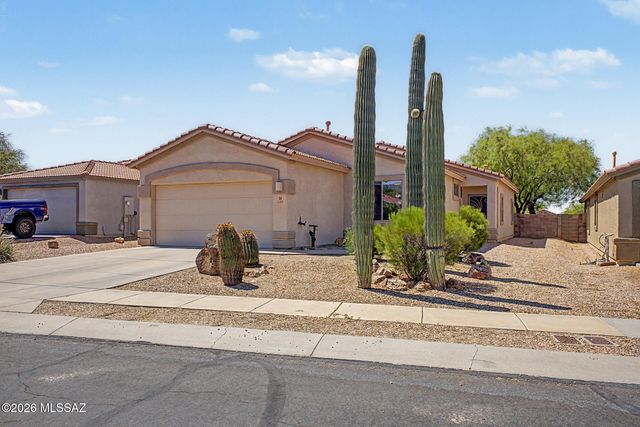 5465 W Bandtail Court, Marana, AZ 85658