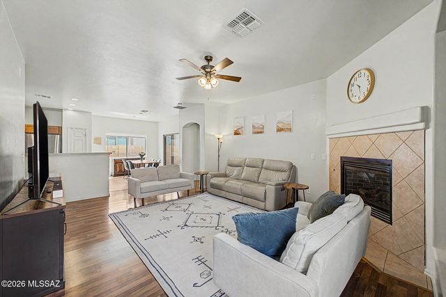 5465 W Bandtail Court, Marana, AZ 85658