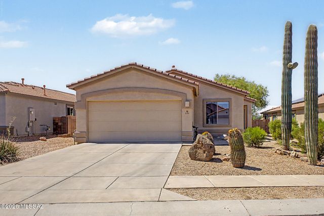 5465 W Bandtail Court, Marana, AZ 85658