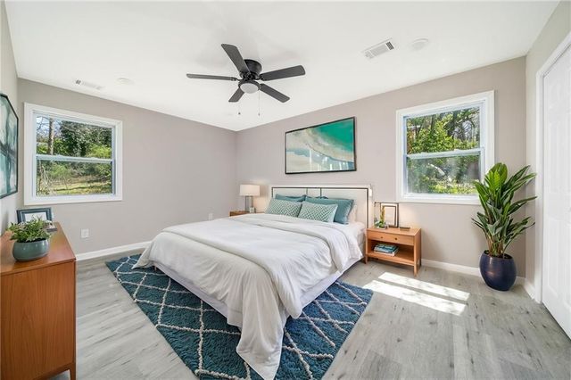 665 S Eugenia NW Place, Atlanta, GA 30318