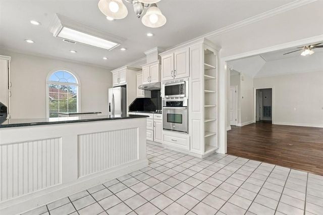 4124 W Jevon Lane, Lake Charles, LA 70605