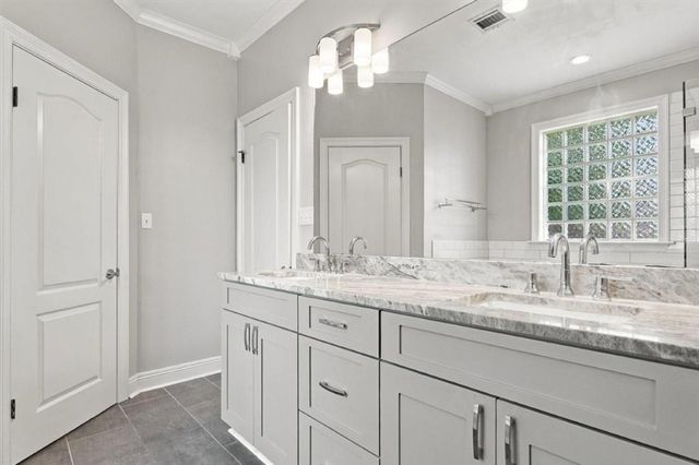 4124 W Jevon Lane, Lake Charles, LA 70605