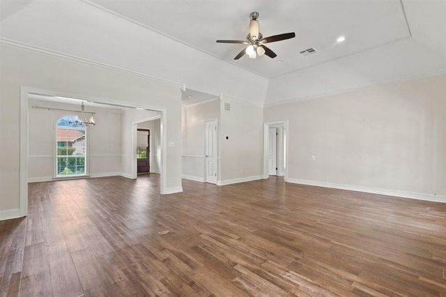 4124 W Jevon Lane, Lake Charles, LA 70605