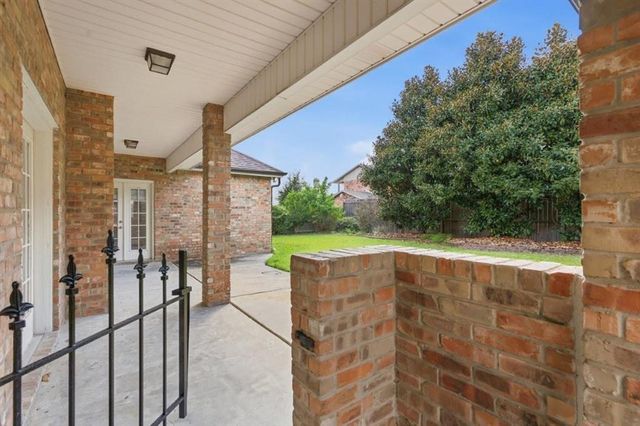 4124 W Jevon Lane, Lake Charles, LA 70605