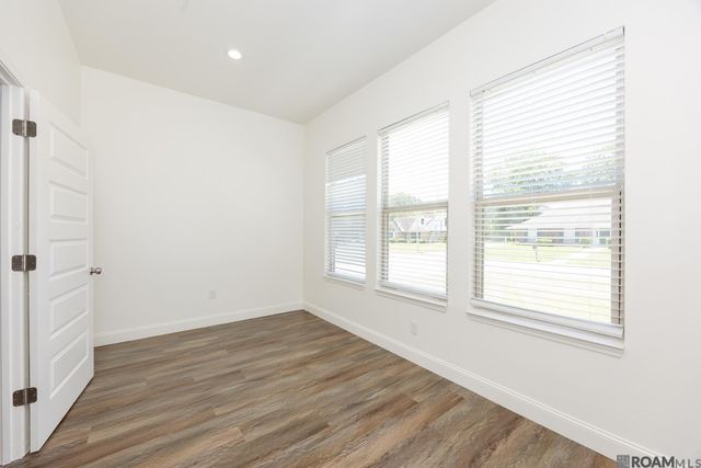 1545 Montgomery Dr, Baton Rouge, LA 70815