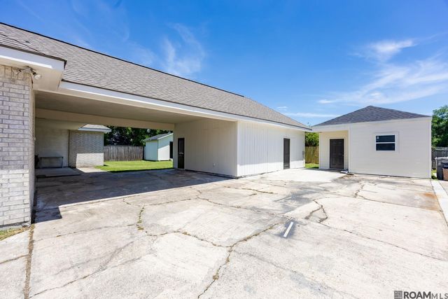 1545 Montgomery Dr, Baton Rouge, LA 70815