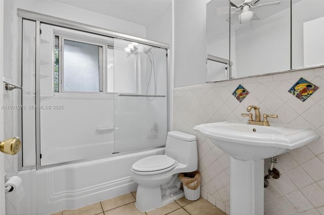 1051 W Tropical Way, Plantation, FL 33317