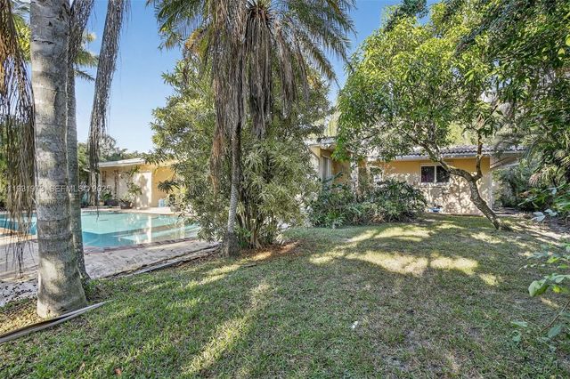 1051 W Tropical Way, Plantation, FL 33317