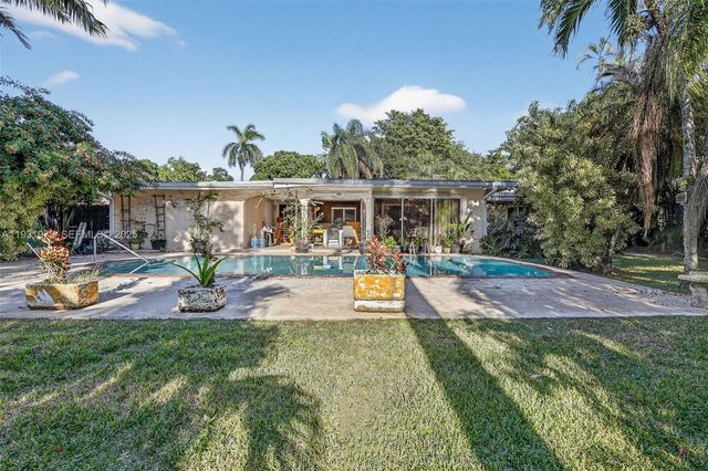 1051 W Tropical Way, Plantation, FL 33317