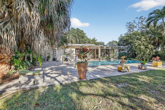 1051 W Tropical Way, Plantation, FL 33317