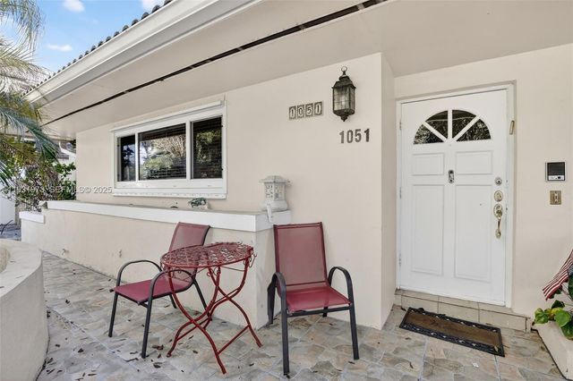 1051 W Tropical Way, Plantation, FL 33317