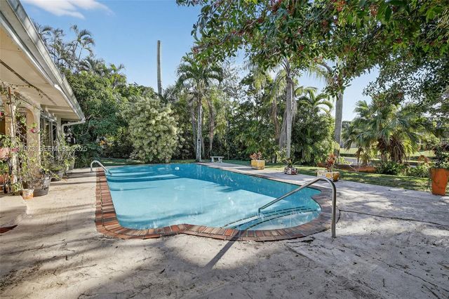 1051 W Tropical Way, Plantation, FL 33317