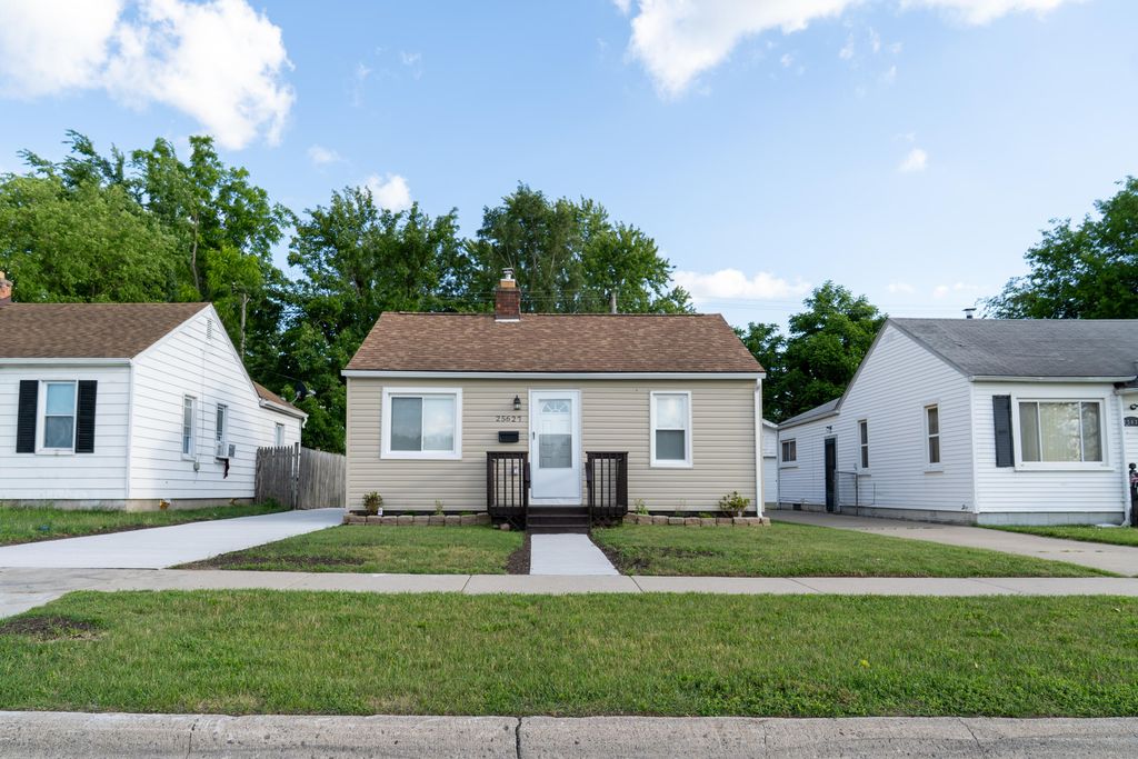 25627 Penn Street, Dearborn Heights City, MI 48125