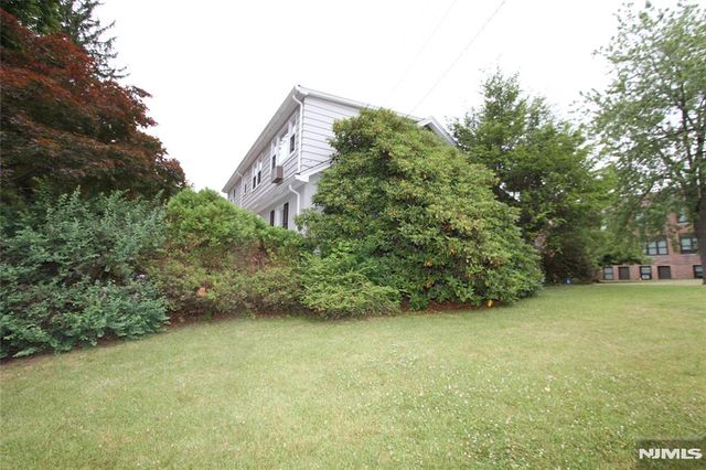 179 Mohawk Avenue 2, Hawthorne, NJ 07506