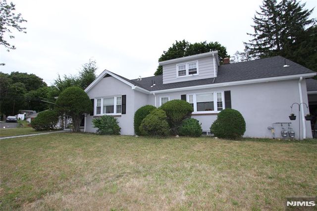 179 Mohawk Avenue 2, Hawthorne, NJ 07506