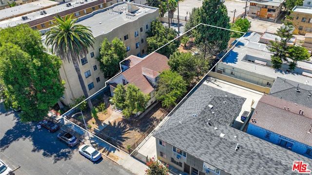 3015 Shrine Place, Los Angeles, CA 90007