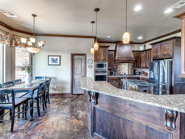 761 Cabin Road, Harrah, OK 73045