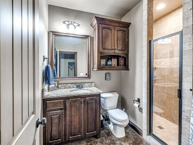 761 Cabin Road, Harrah, OK 73045
