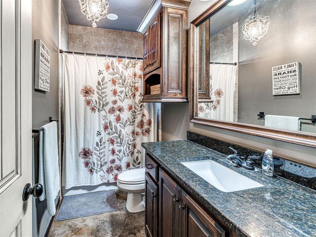 761 Cabin Road, Harrah, OK 73045