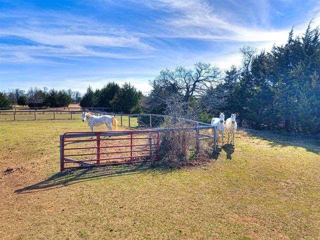 761 Cabin Road, Harrah, OK 73045