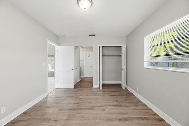 8 NE 9th Avenue, Deerfield Beach, FL 33441