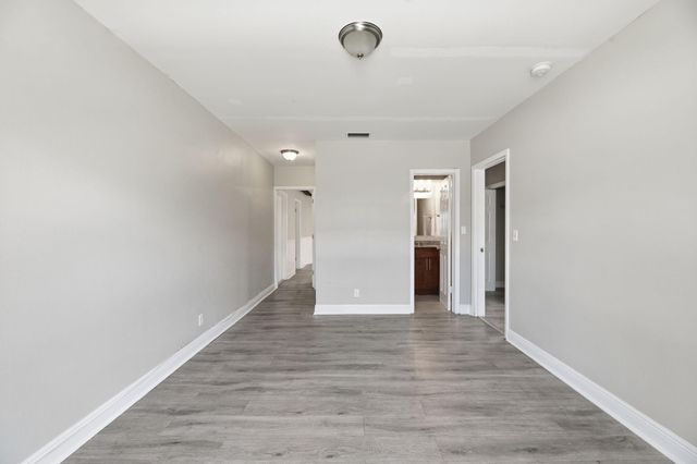 8 NE 9th Avenue, Deerfield Beach, FL 33441