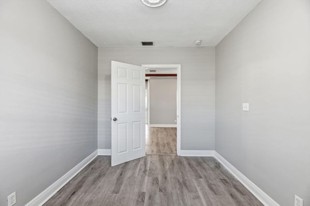 8 NE 9th Avenue, Deerfield Beach, FL 33441