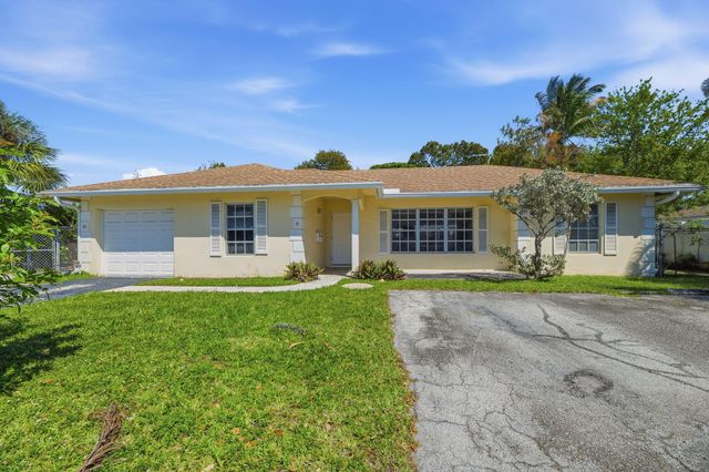 8 NE 9th Avenue, Deerfield Beach, FL 33441