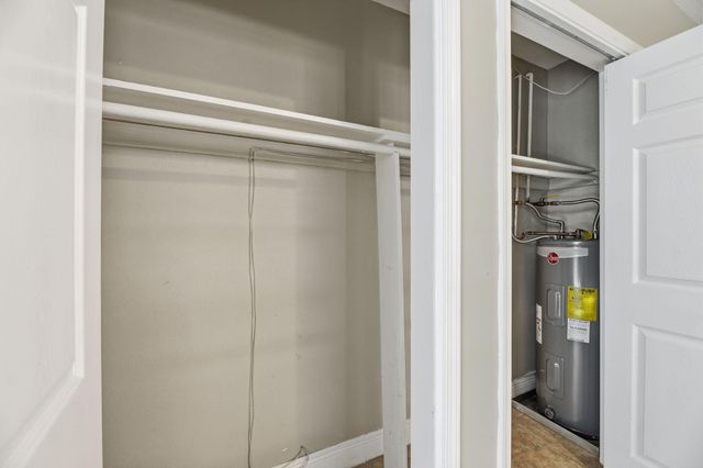 8 NE 9th Avenue, Deerfield Beach, FL 33441