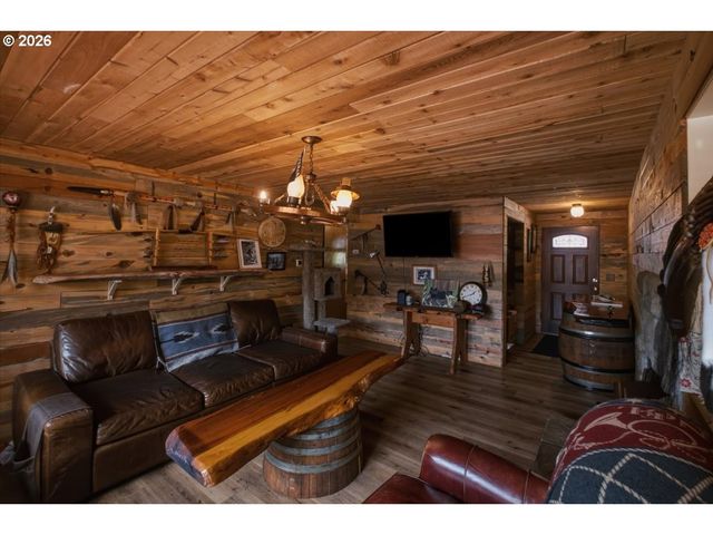 1130 BAXTER Rd, Salem, OR 97306