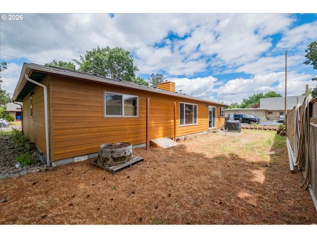 1130 BAXTER Rd, Salem, OR 97306
