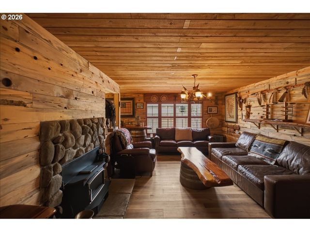 1130 BAXTER Rd, Salem, OR 97306