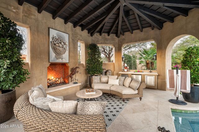 10040 E HAPPY VALLEY Road 8, Scottsdale, AZ 85255