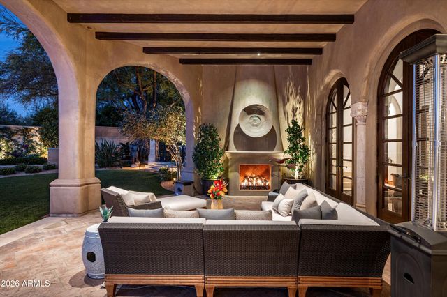 10040 E HAPPY VALLEY Road 8, Scottsdale, AZ 85255