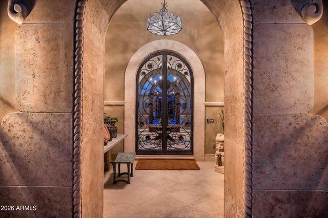 10040 E HAPPY VALLEY Road 8, Scottsdale, AZ 85255