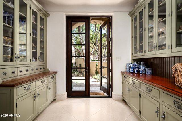 10040 E HAPPY VALLEY Road 8, Scottsdale, AZ 85255