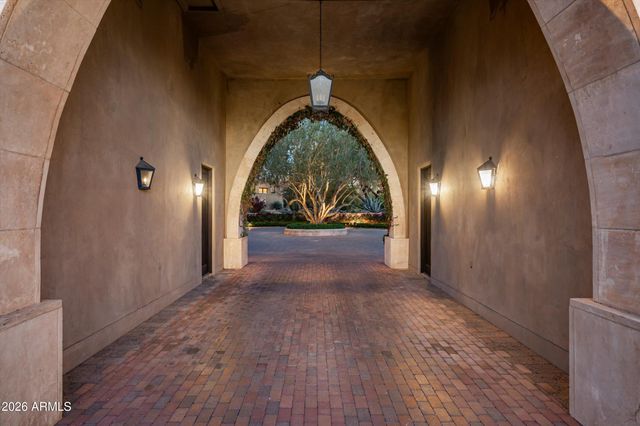 10040 E HAPPY VALLEY Road 8, Scottsdale, AZ 85255