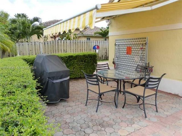 9026 SW 160th Ter, Palmetto Bay, FL 33157