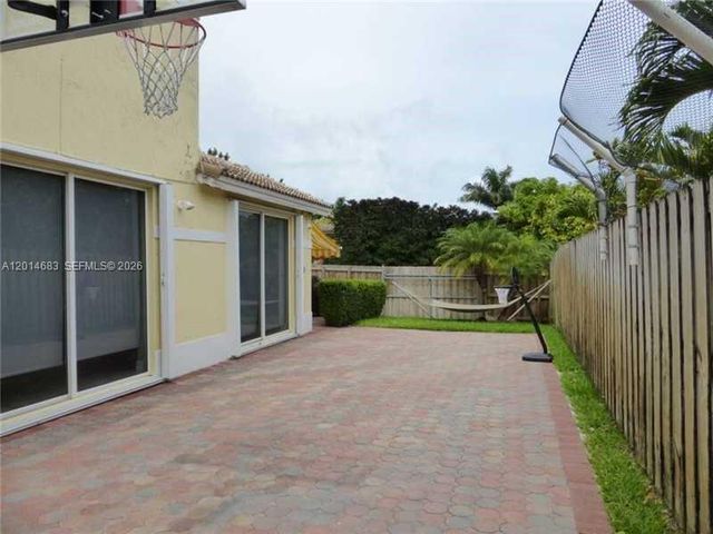 9026 SW 160th Ter, Palmetto Bay, FL 33157